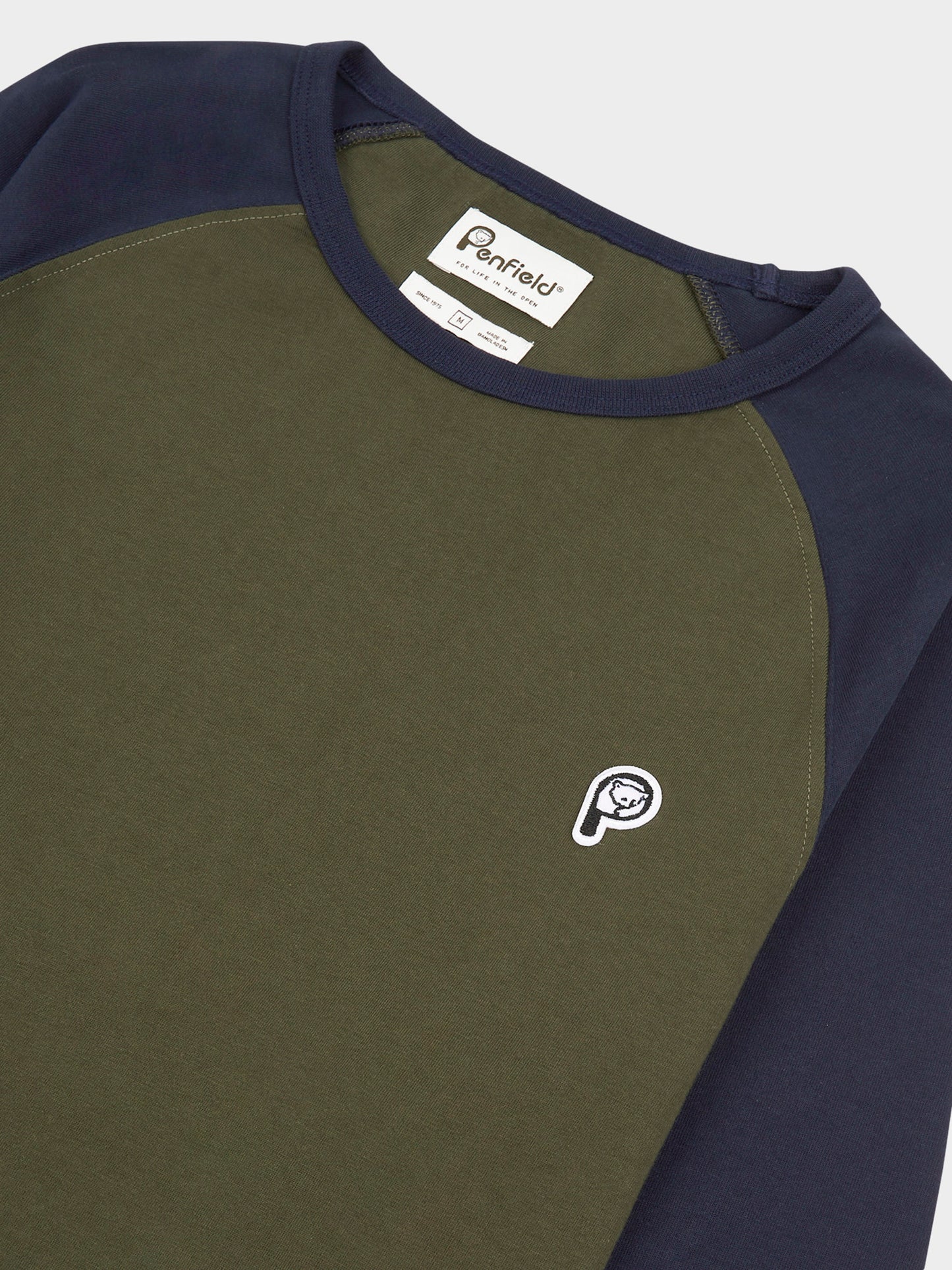 P Bear Chest Badge Raglan Long Sleeve T-Shirt in Forest Night