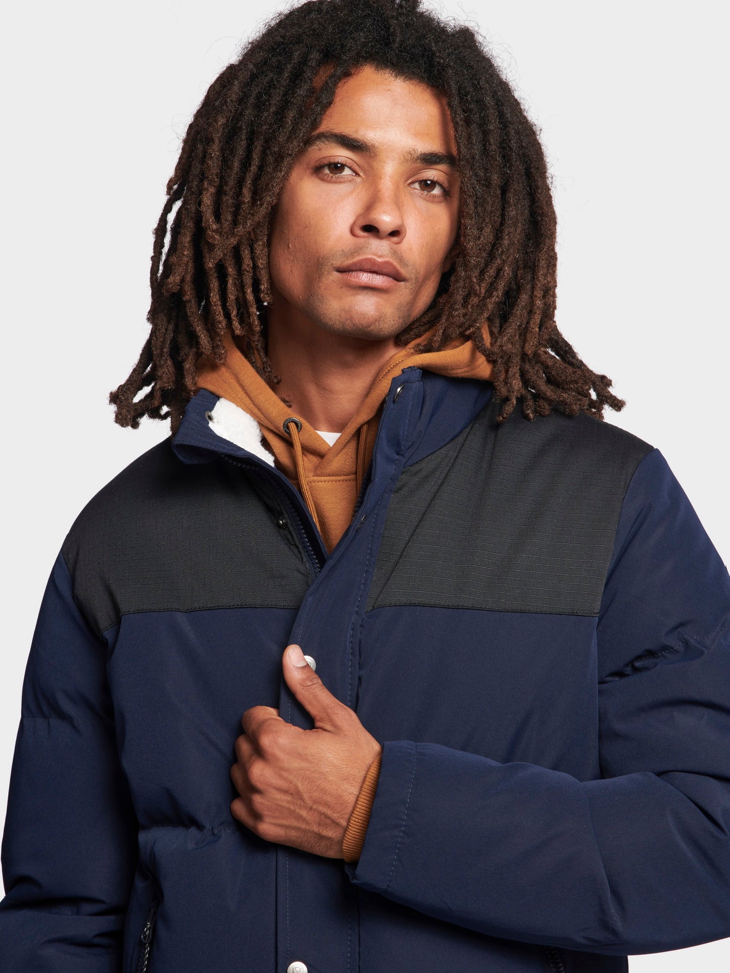 P Bear Cut + Sew Funnel Neck Puffer Jacket in Navy Blue