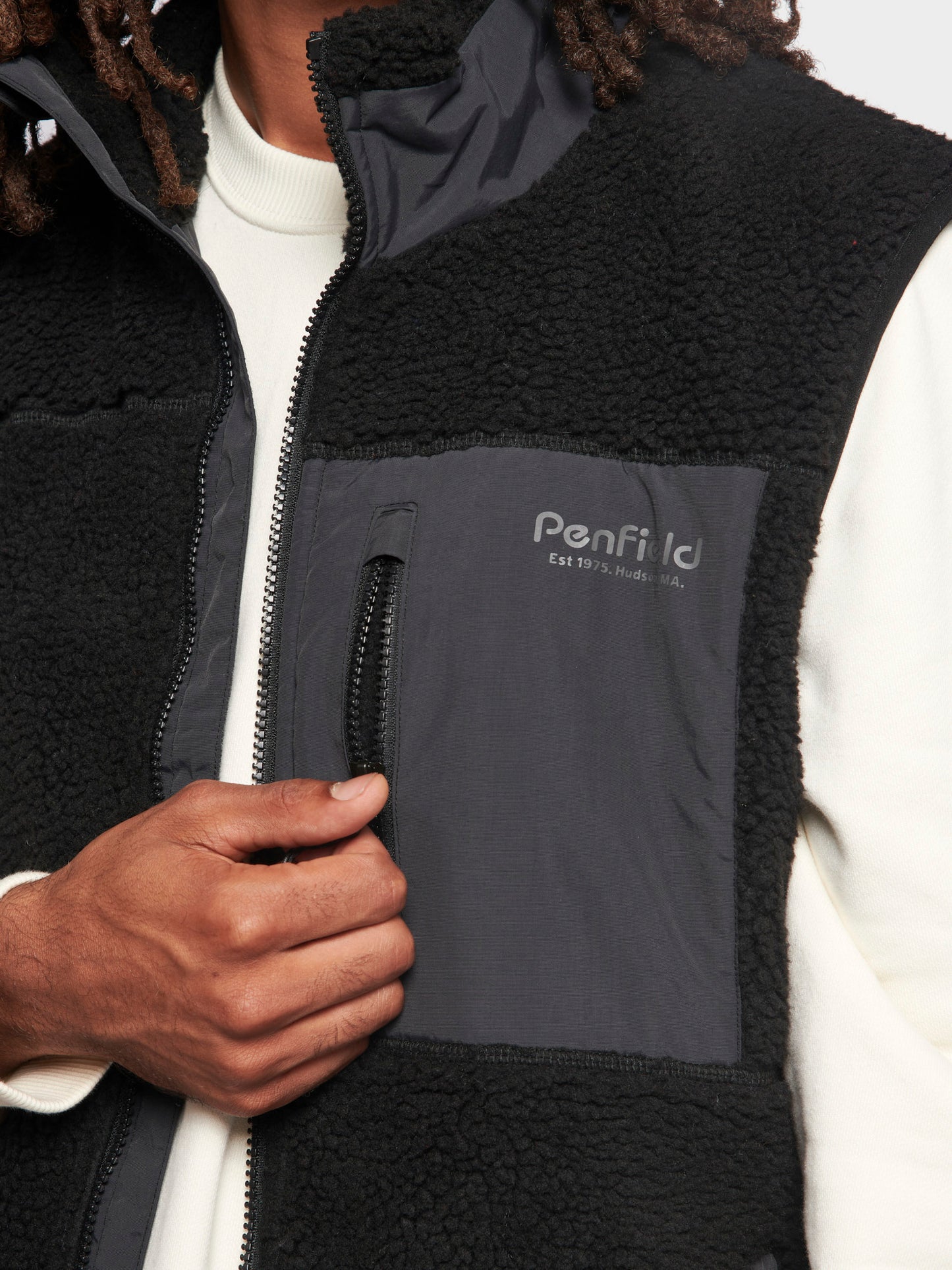 Hudson Script Fleece Vest in Black