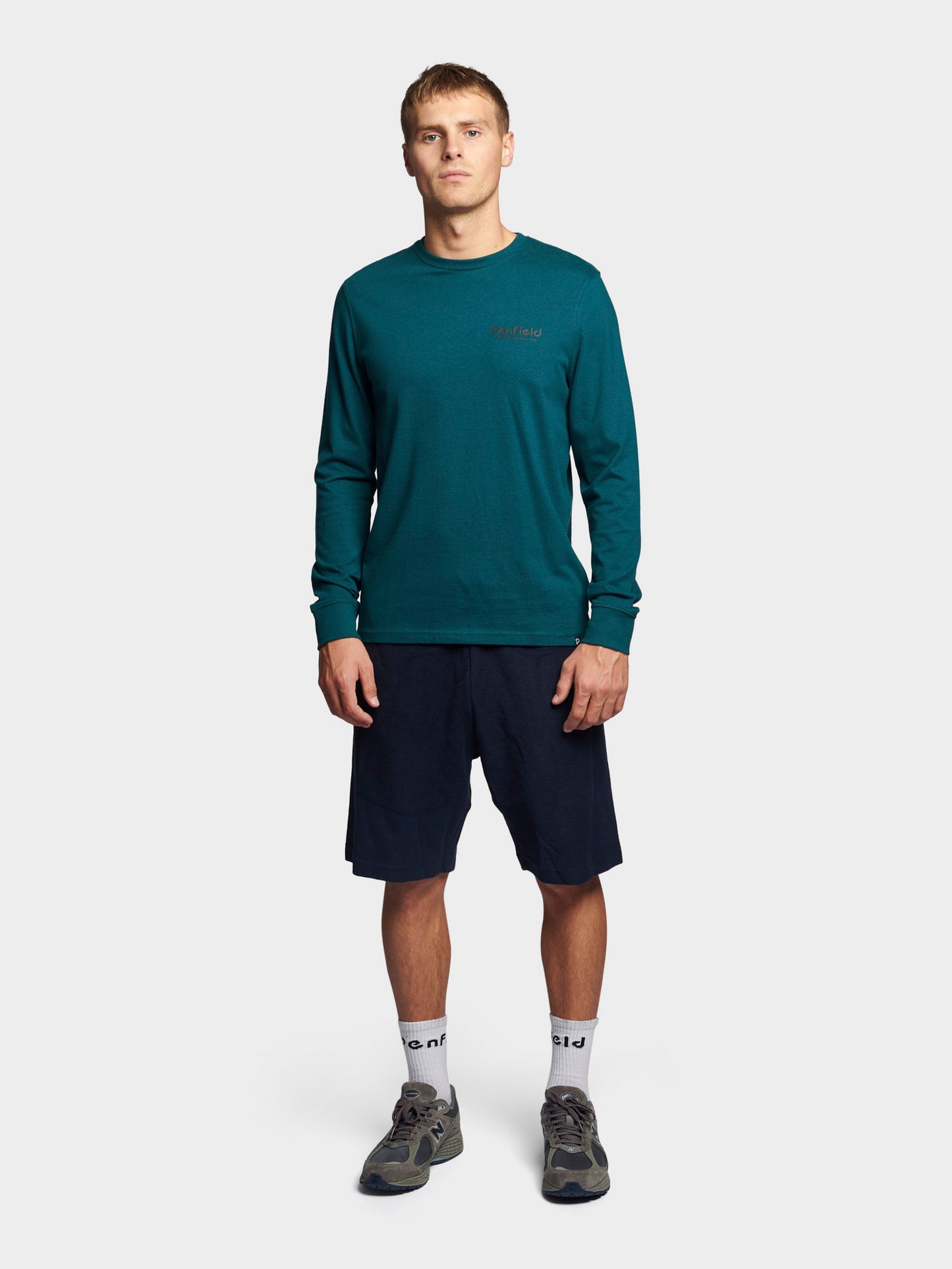Sketch Mountain Back Graphic Long Sleeve T-Shirt in Deep Teal