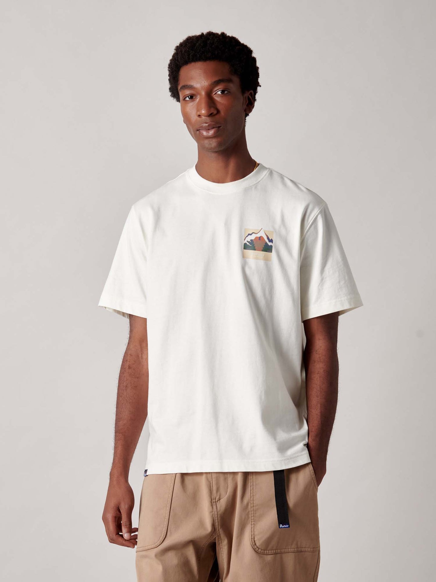 Mountain Back Forefounders T-Shirt in Vanilla Ice