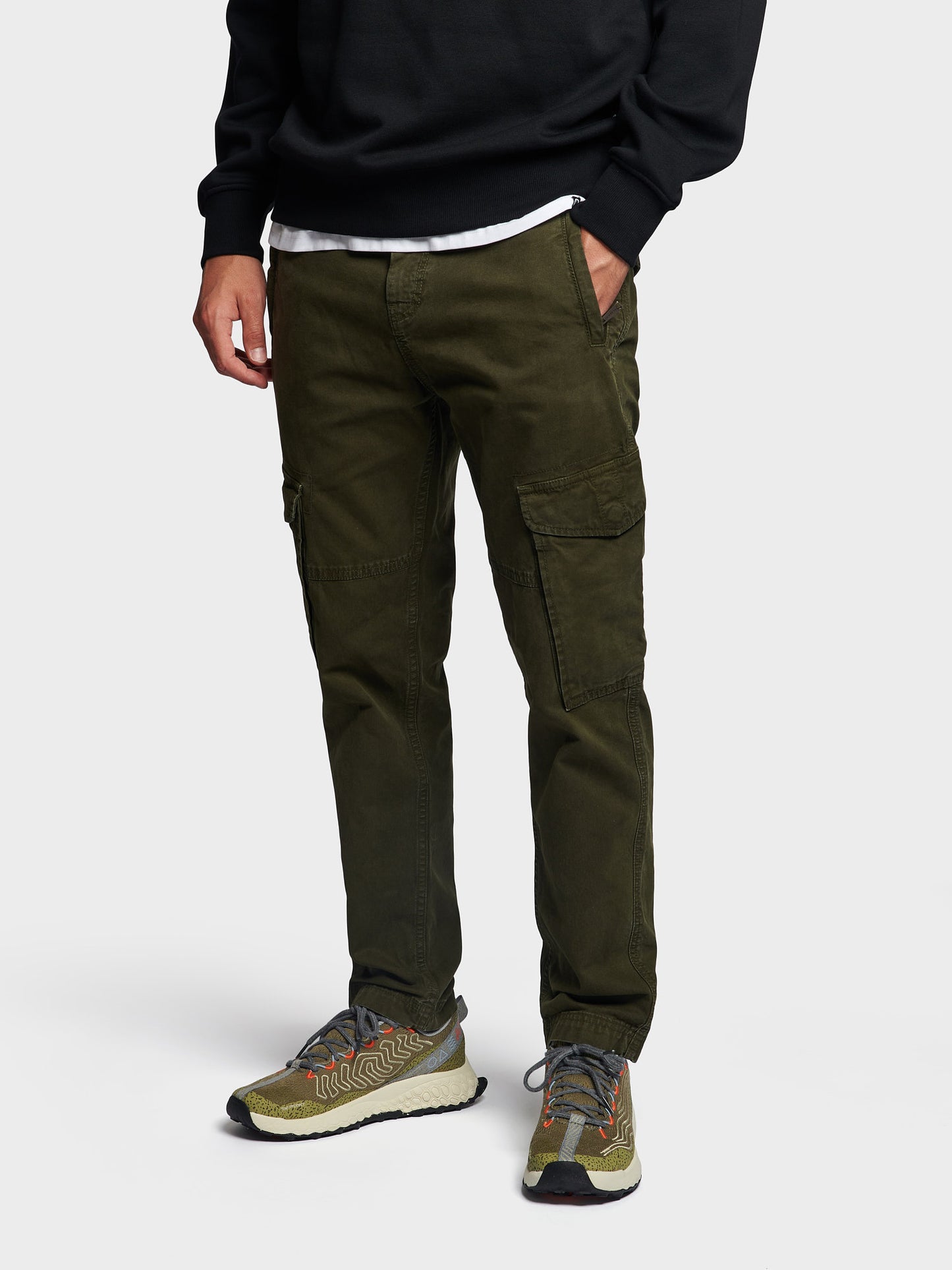Bear Cargo Pants in Forest Night