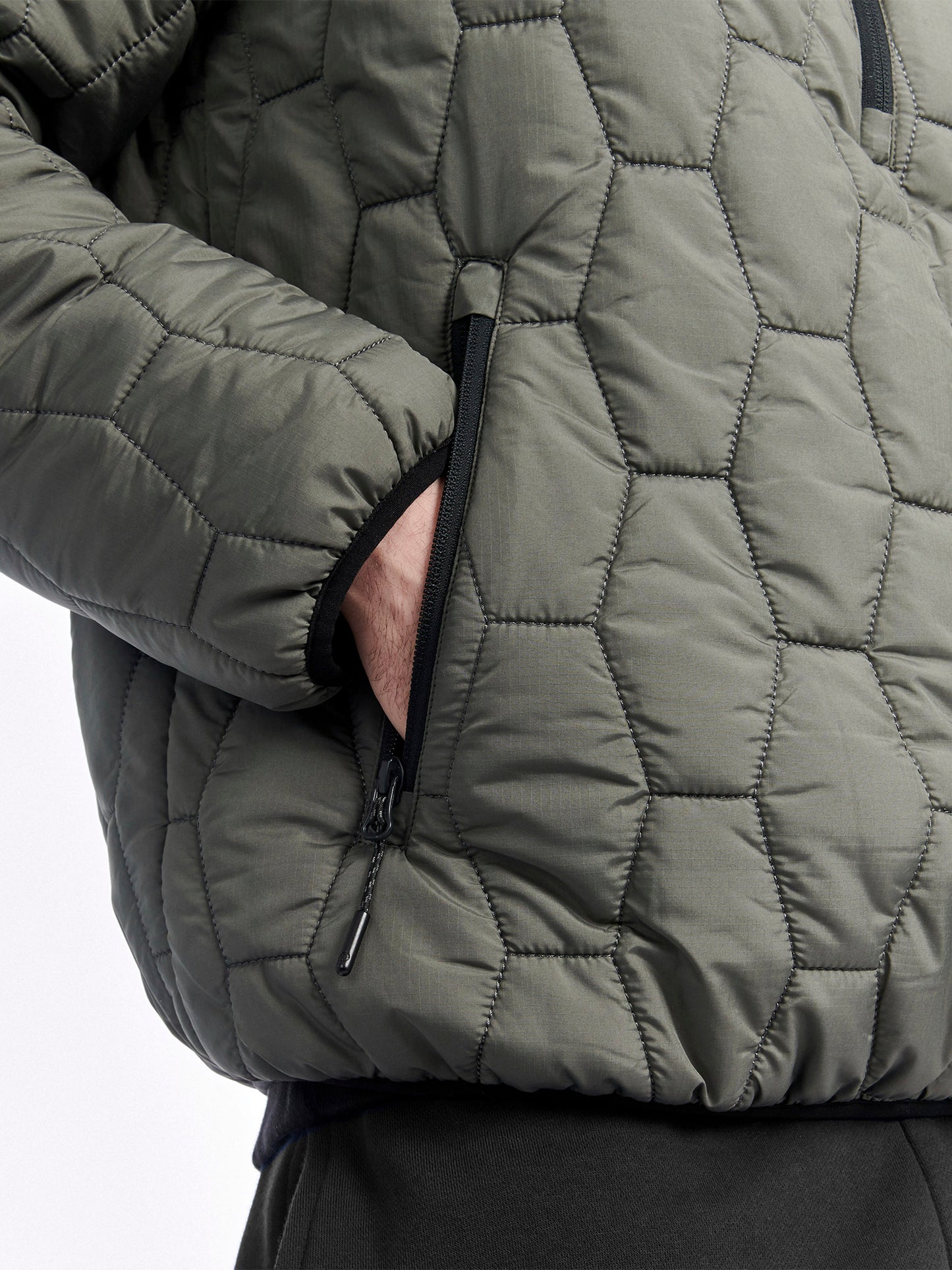 Hudson Script Overhead Jacket in Castlerock