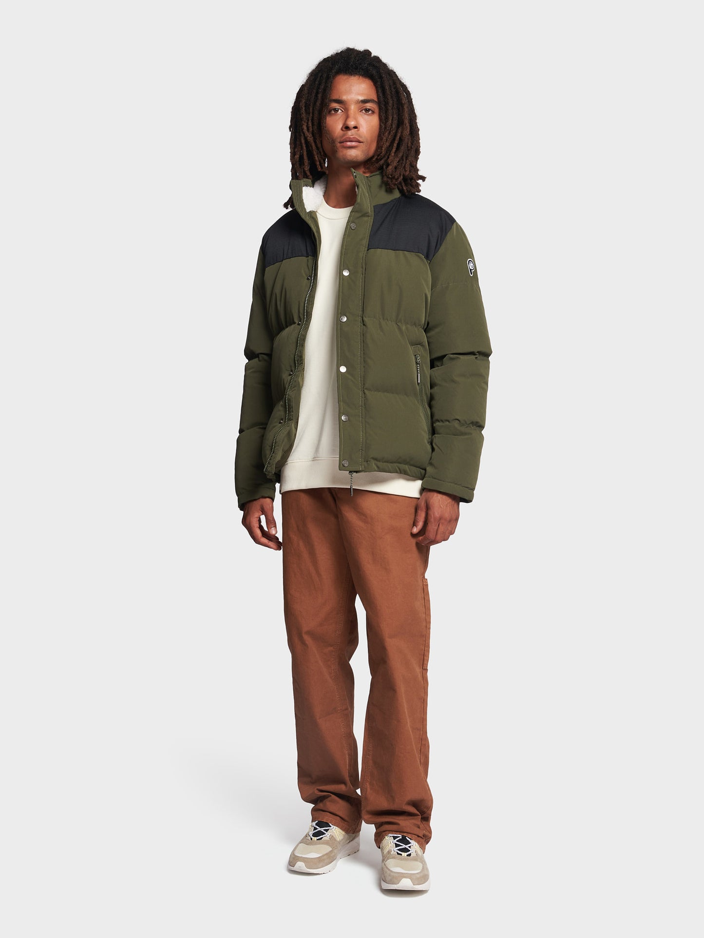 P Bear Cut + Sew Funnel Neck Puffer Jacket in Forest Night