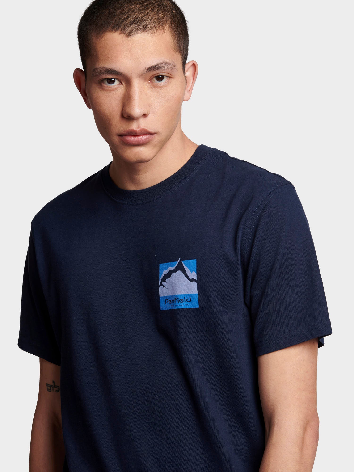 Relaxed Fit Mountain Scene Back Graphic T-Shirt in Navy Blue