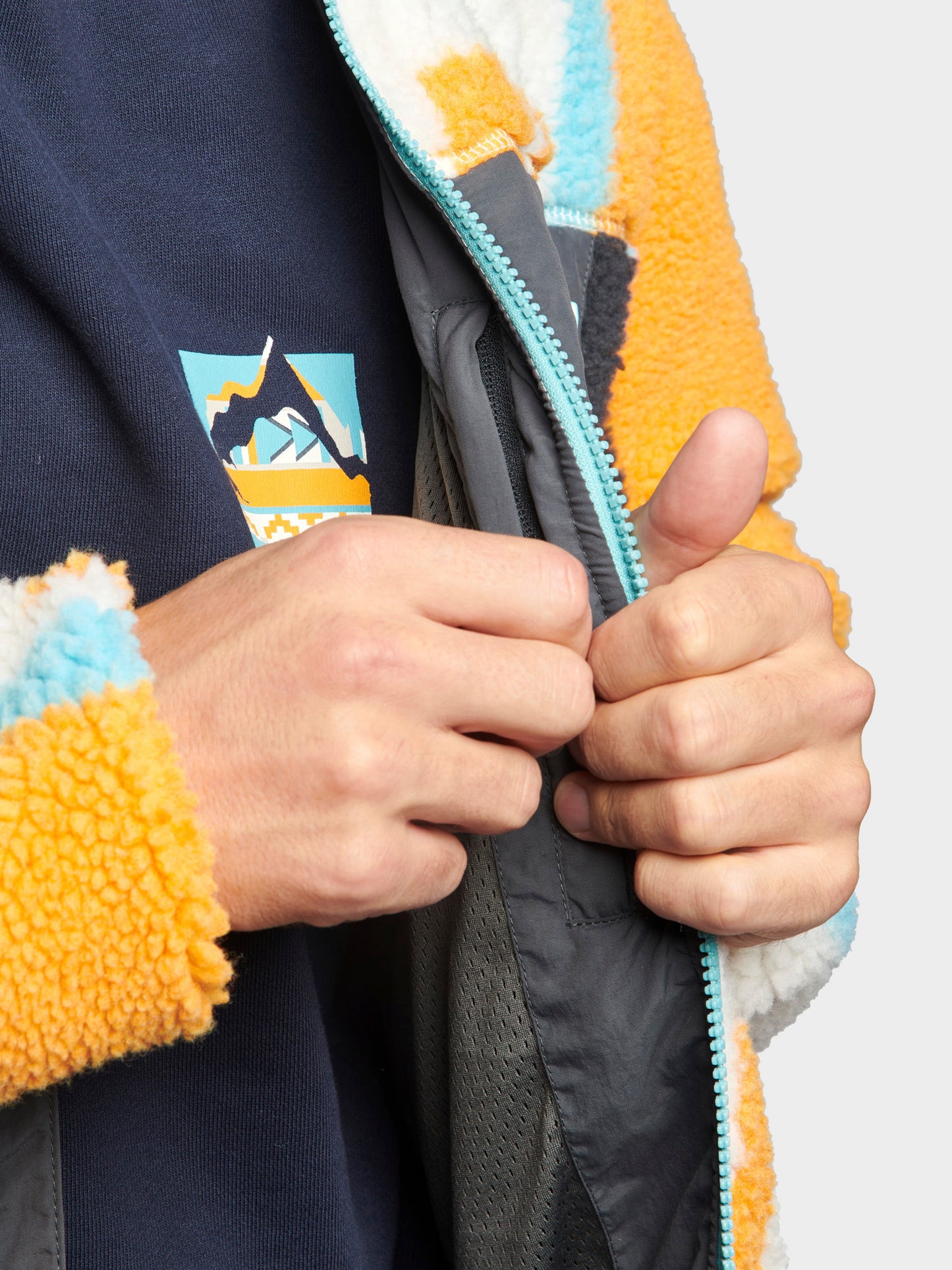 Geo Print Polar Fleece Mattawa in Apricot