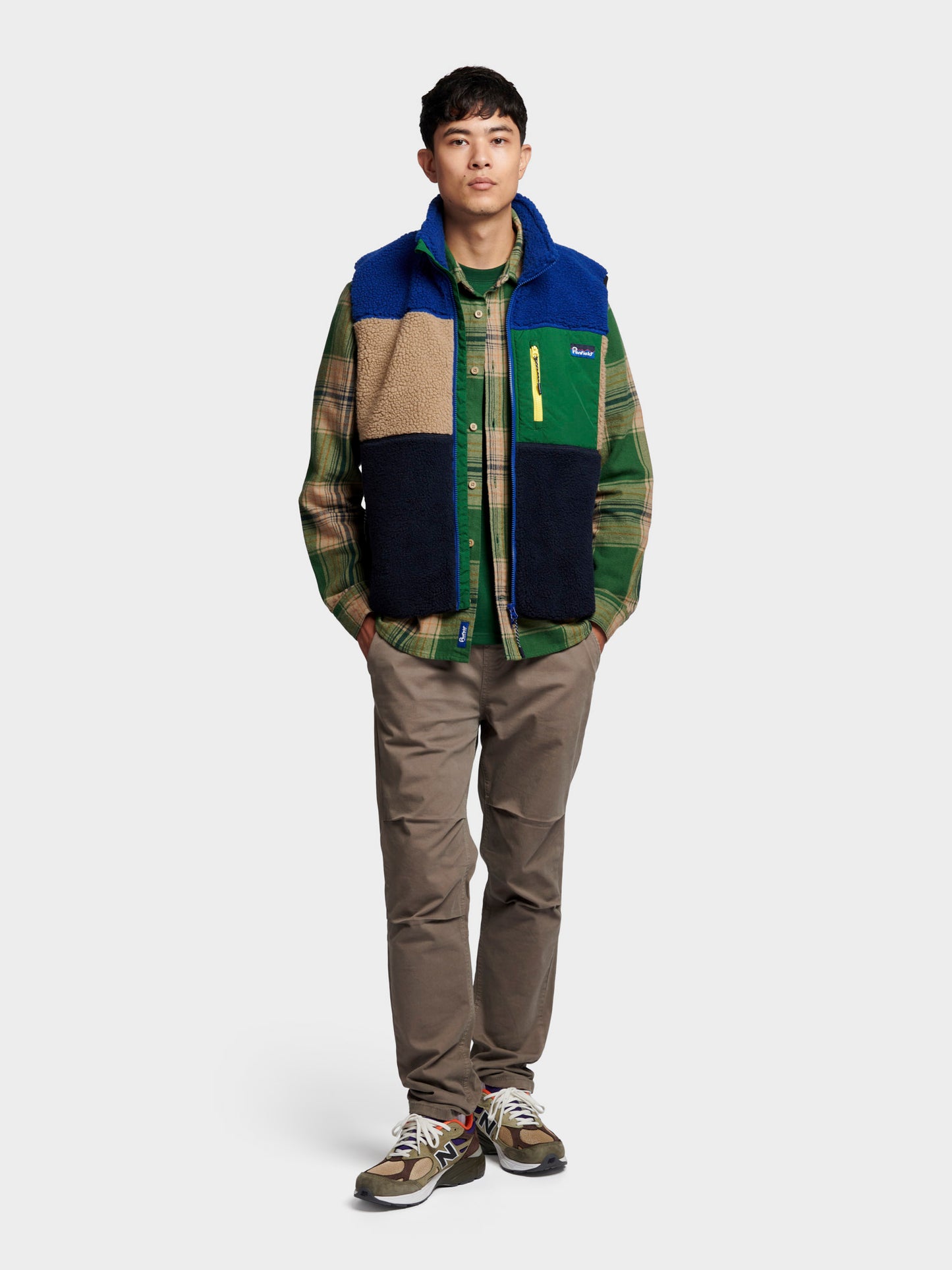 Penfield Mens Mattawa Vest in Sodalite Blue