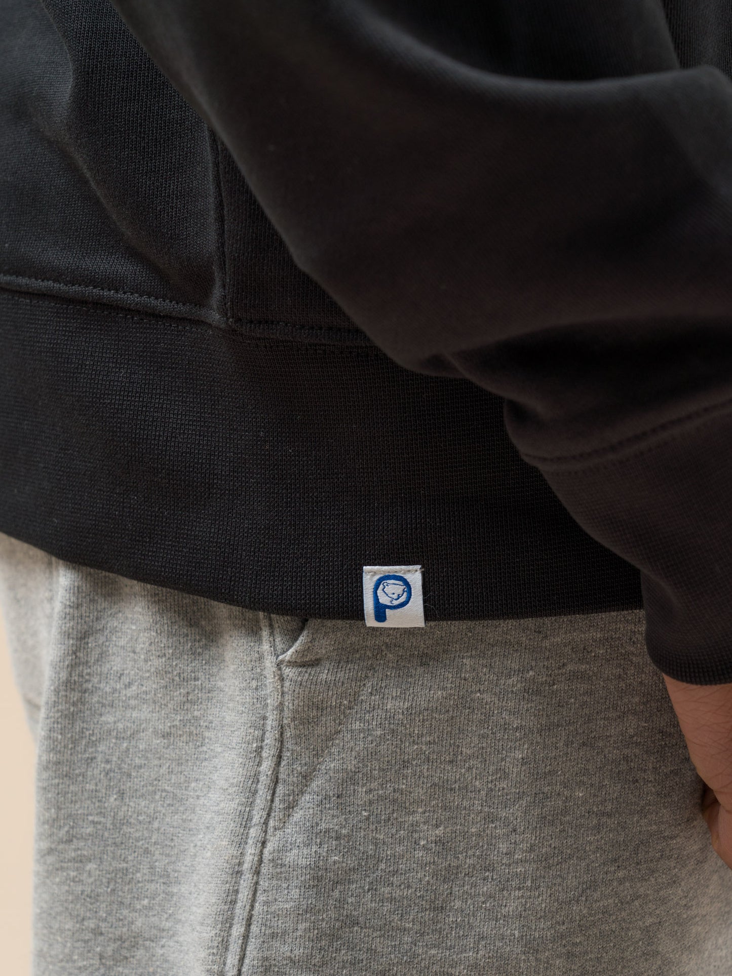 Penfield Mens Original Logo Sweatshirt in Black