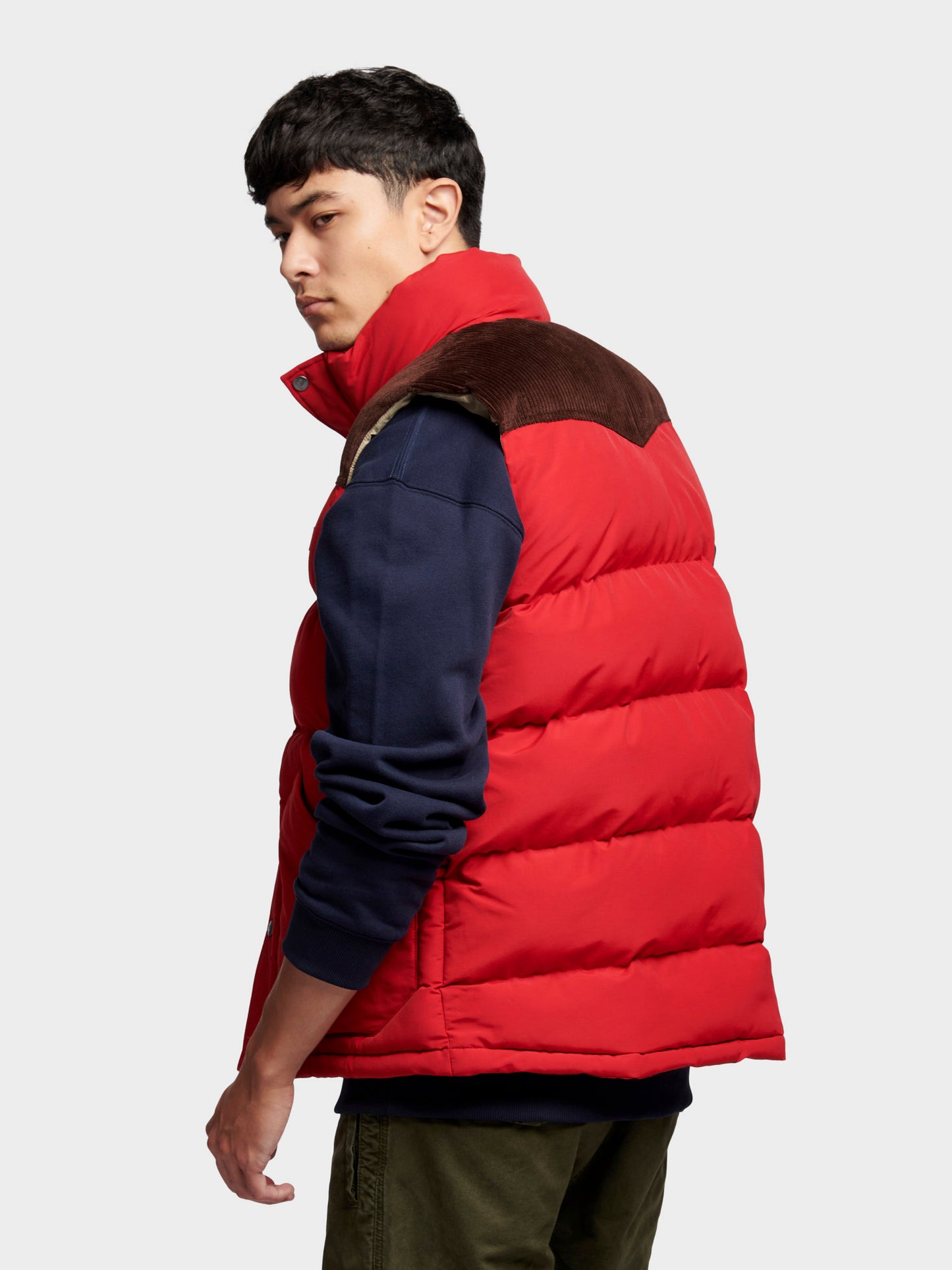 Penfield Mens Easton Gilet in Equestrian Red