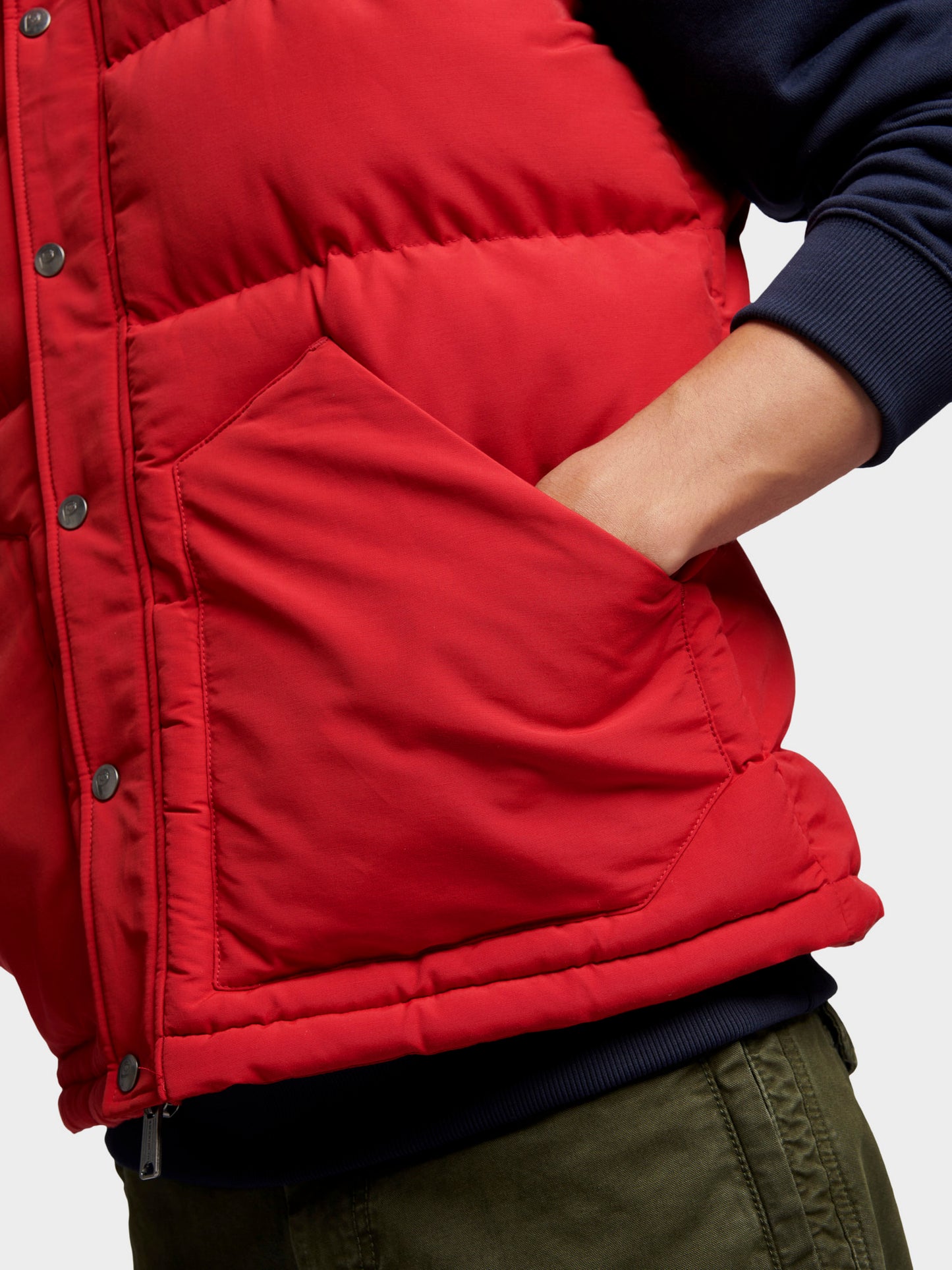 Penfield Mens Easton Gilet in Equestrian Red