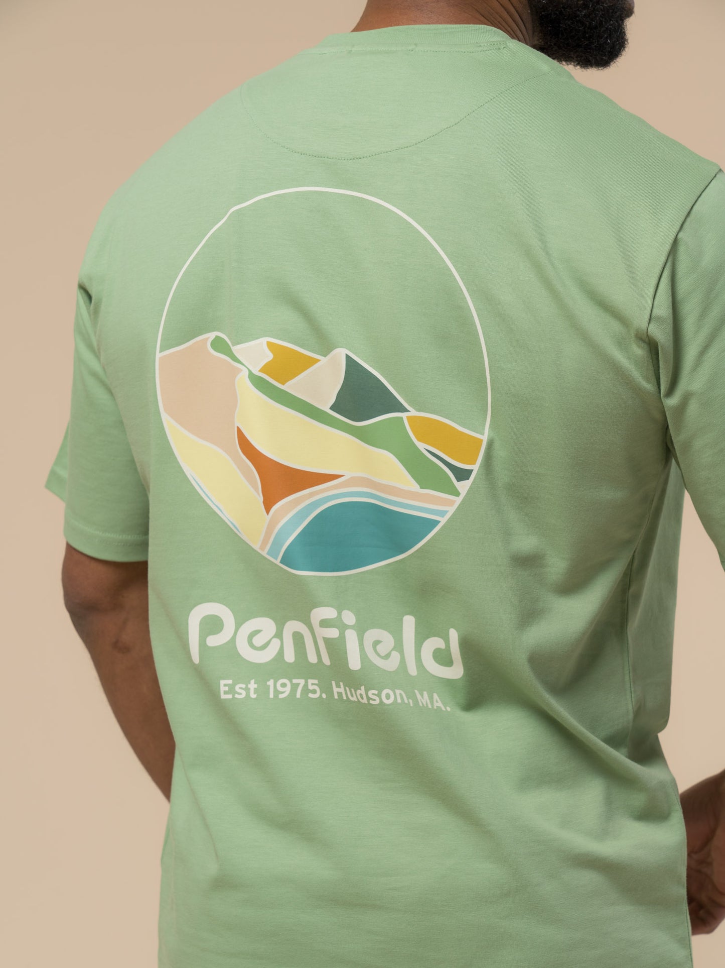 Penfield Mens Circle Landscape T-Shirt in Mistletoe