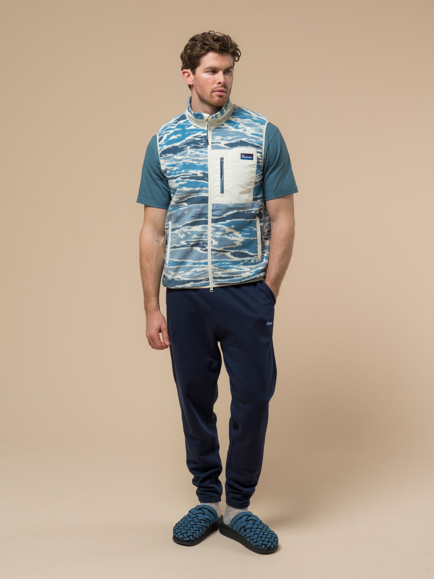 Penfield Mens Bay Jacquard Microfleece Vest in Blue Fusion