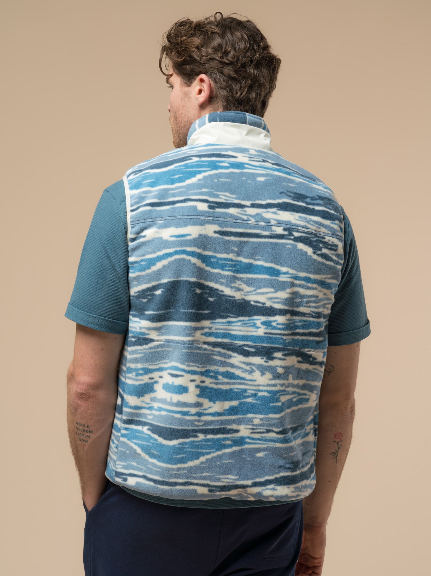 Penfield Mens Bay Jacquard Microfleece Vest in Blue Fusion