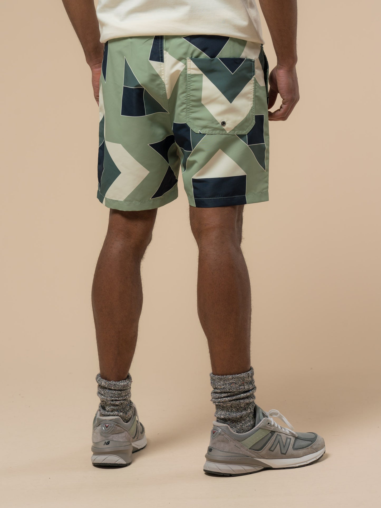 Penfield Mens Eldridge Print Packable Swim Shorts in Mistletoe