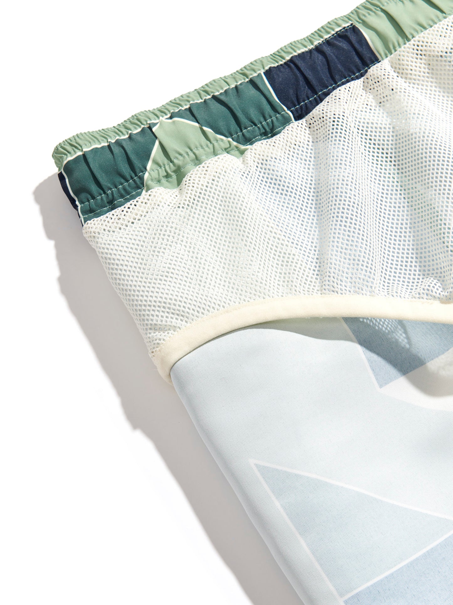 Penfield Mens Eldridge Print Packable Swim Shorts in Mistletoe