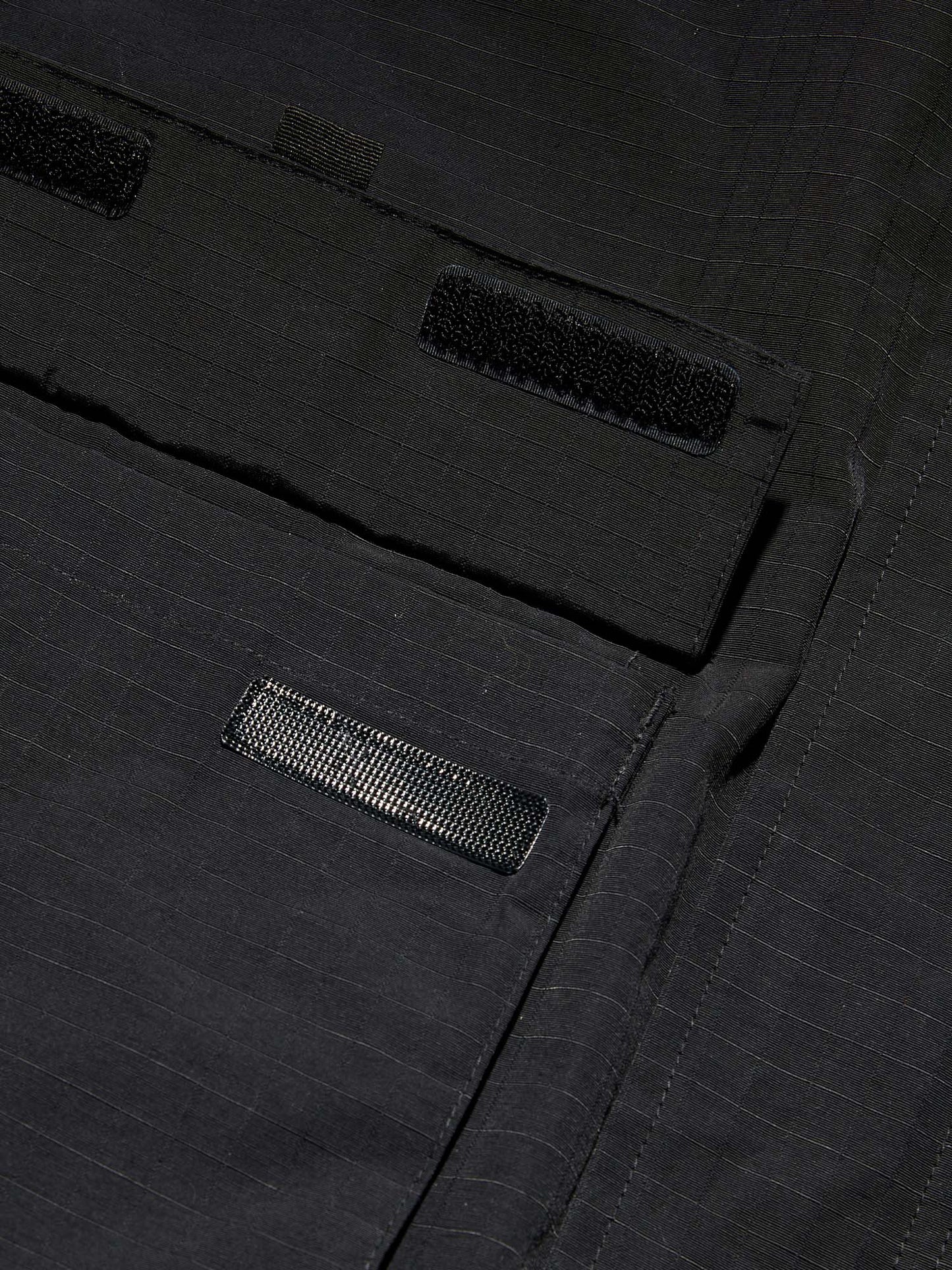 Meadow Showerproof Jacket in Black