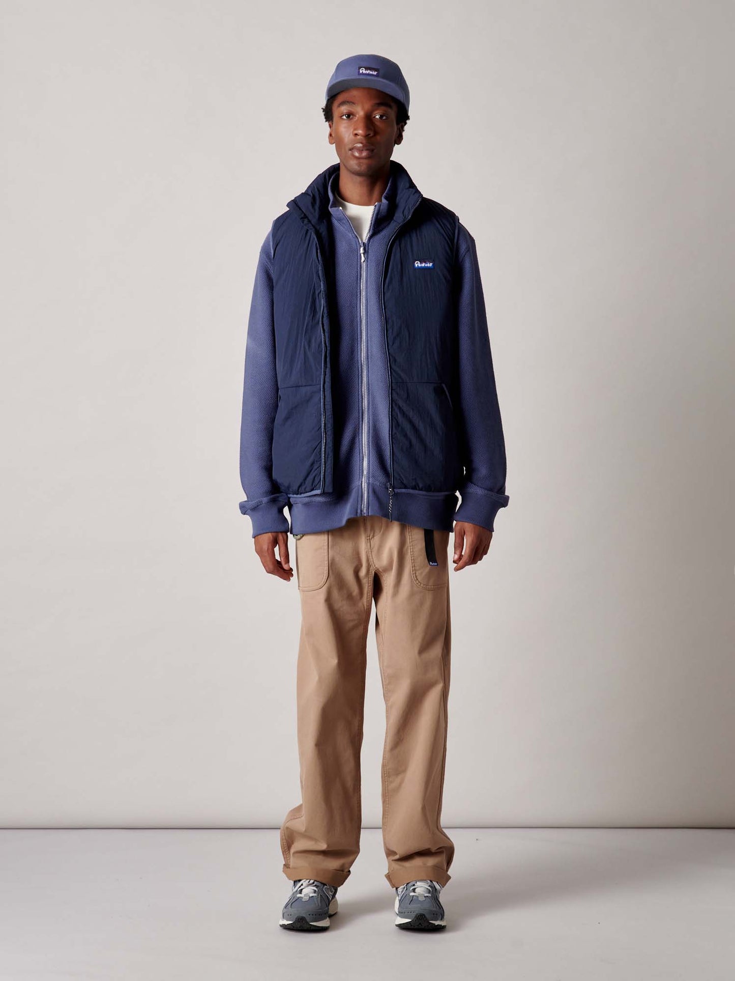 Assabet Flat Vest in Navy Blue