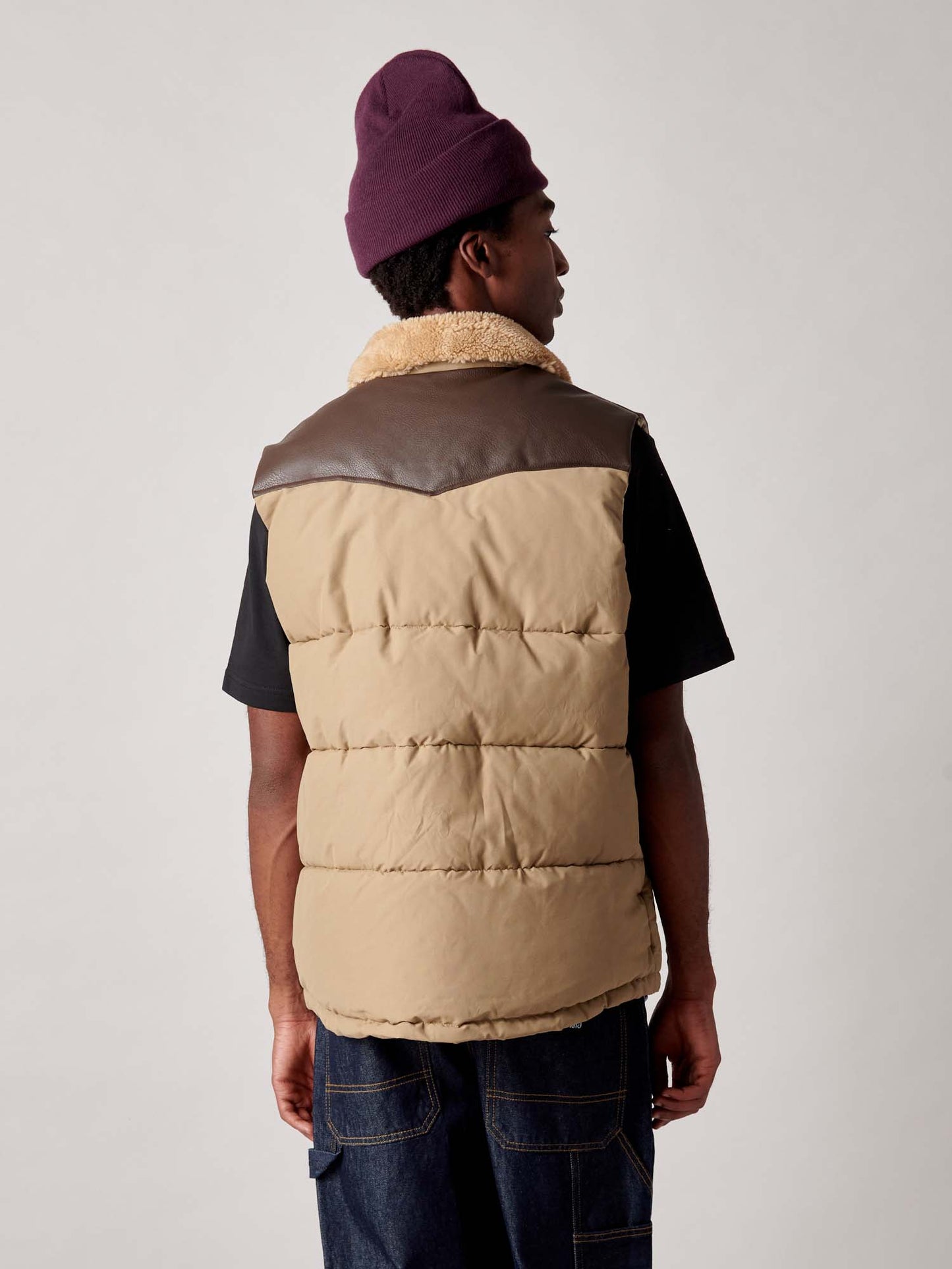 Rockwool Vest in Lead Gray