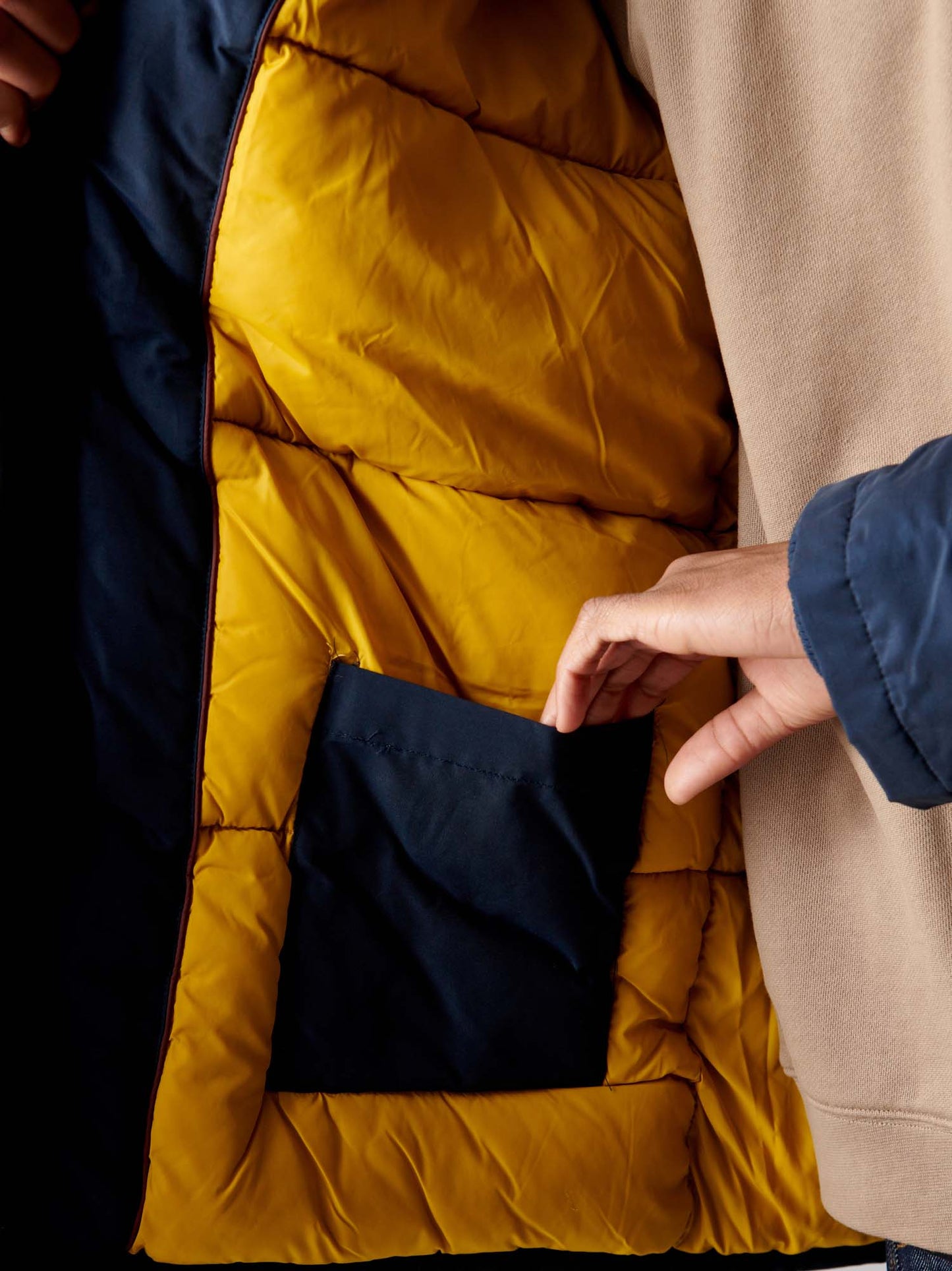 Mountain Parka in Navy Blue