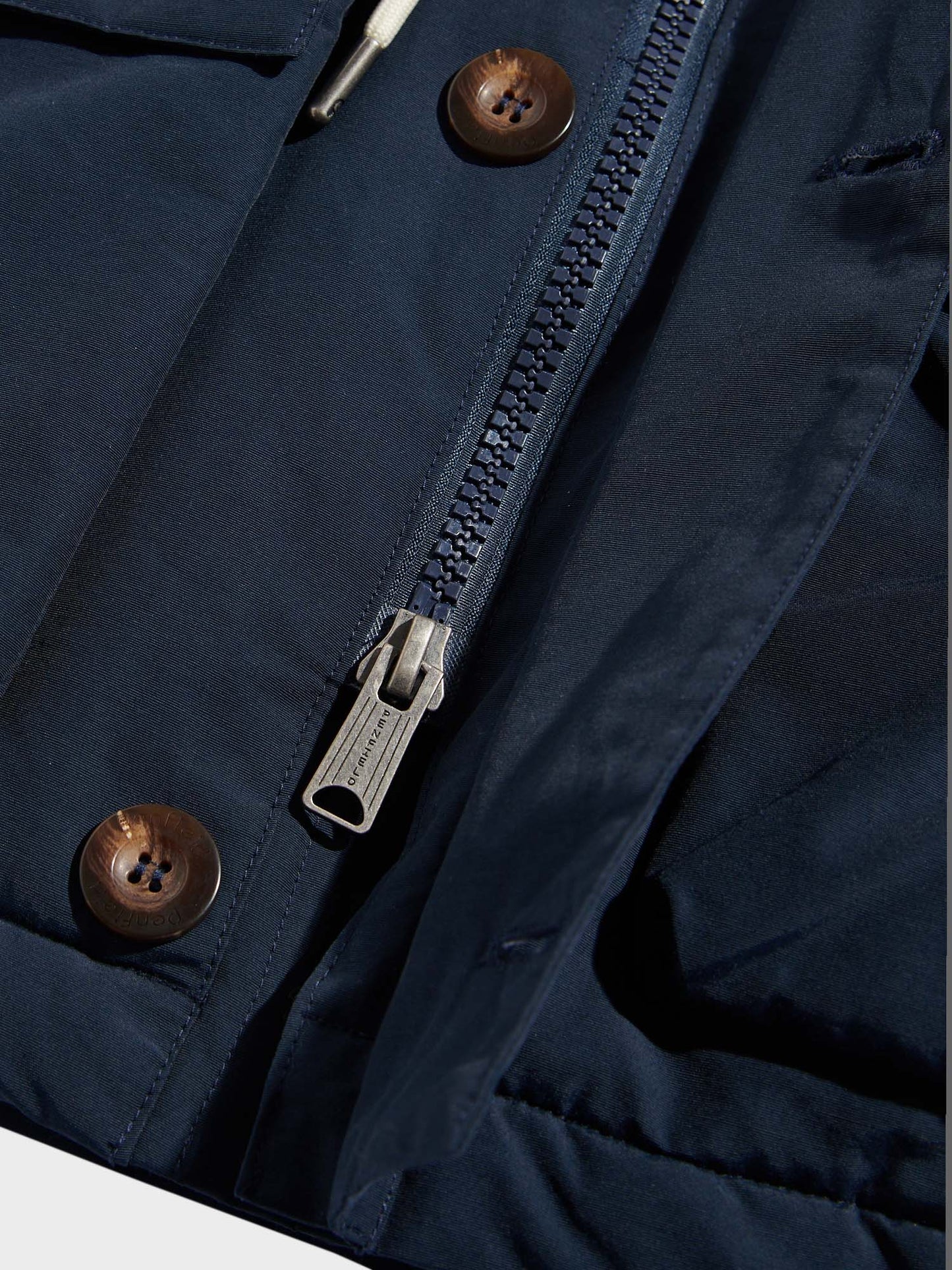 Mountain Parka in Navy Blue